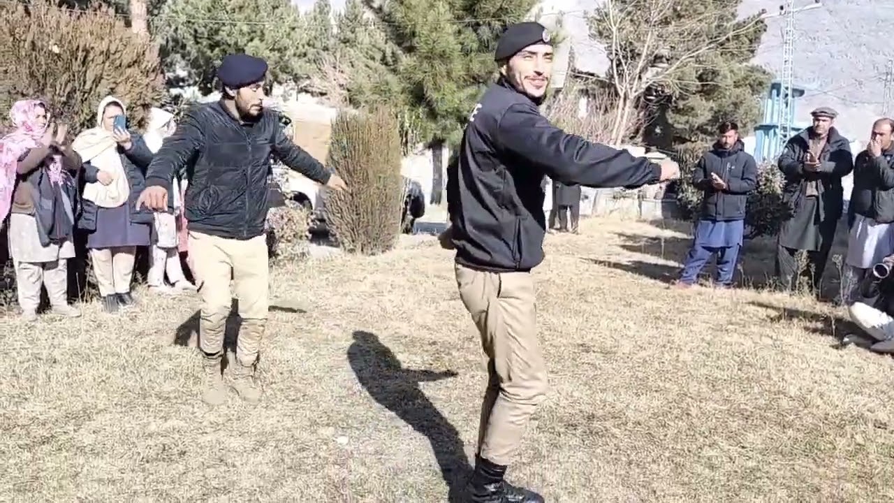 GB Police Best Dance At Gahkuch Ghizer | Bazmi Hareep Dance Police ||