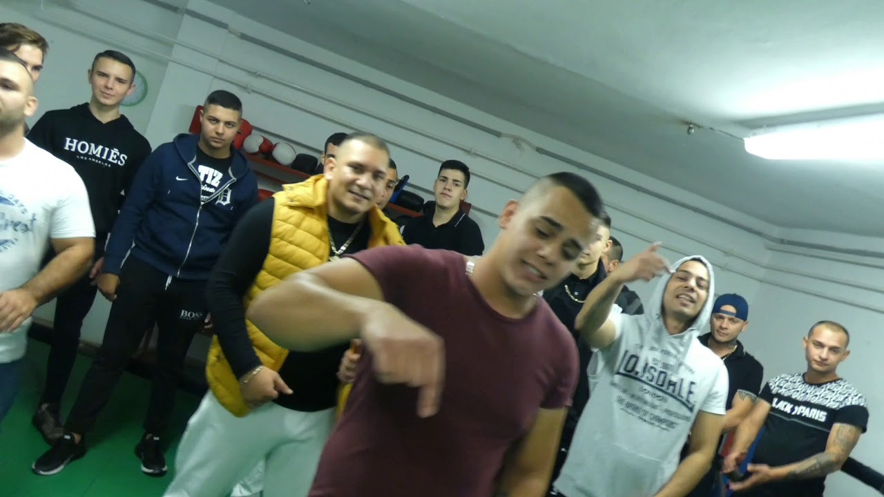 Legend&aacute;k Dzs. Bambi feat. R.K.O. 