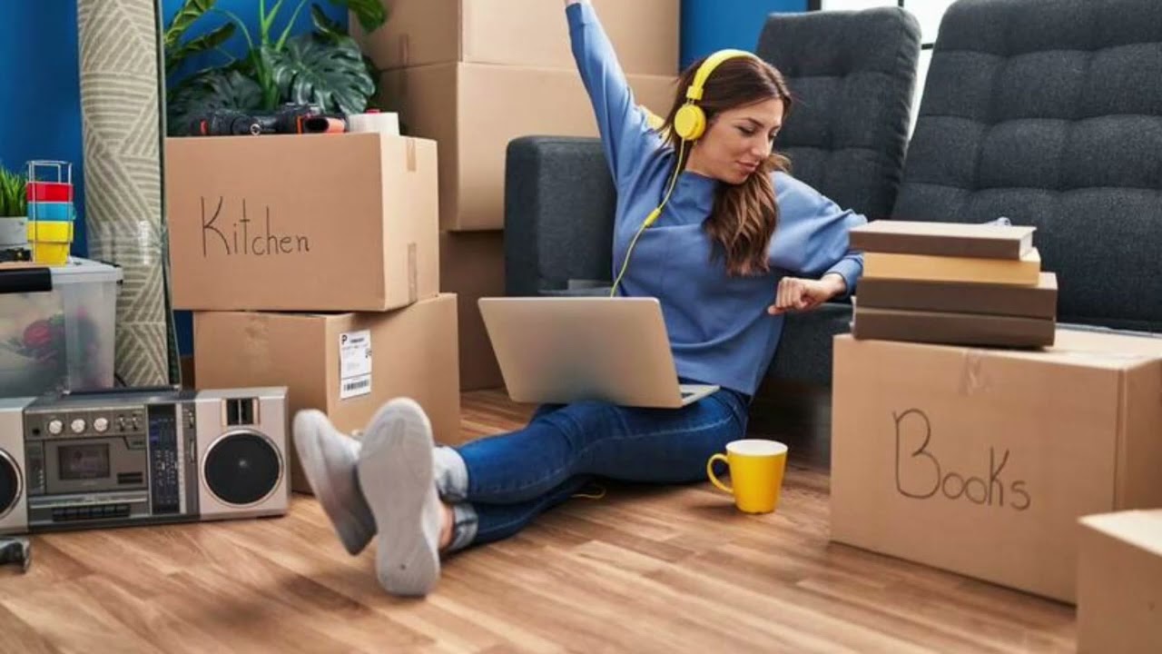 What is Amazon com Inc  AMZN
