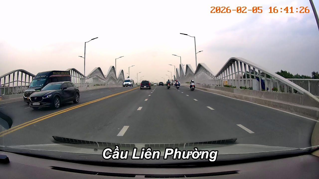 Cầu Sài Gòn - Ngã ba Cát Lái - Liên Phường - Đỗ Xuân Hợp