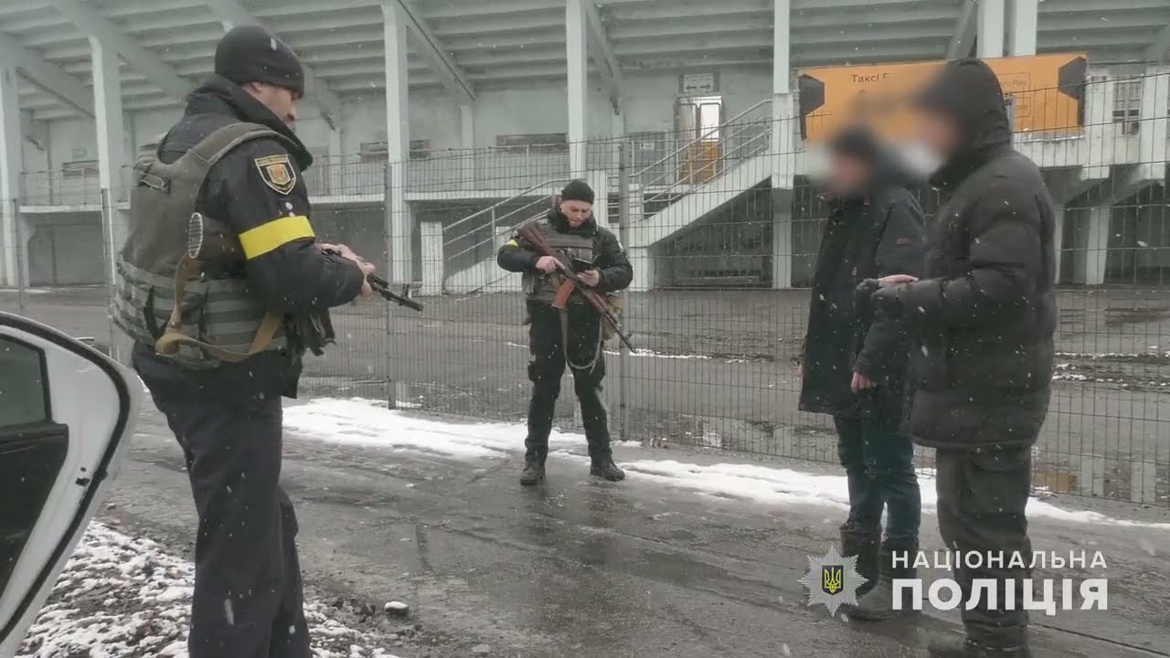 Поліція Полтавщини на варті безпеки 24/7: підтримання правопорядку, рейди, супровід евакуйованих