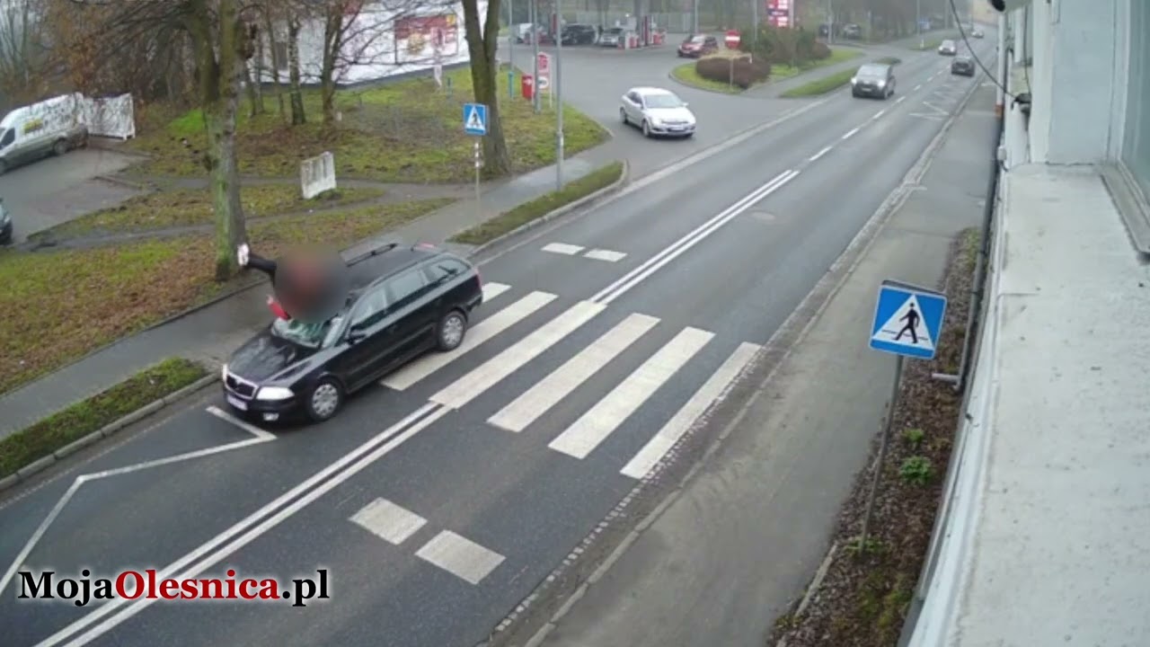 Bierut&oacute;w. Senior potrącił człowieka na pasach i nadal ma prawo jazdy