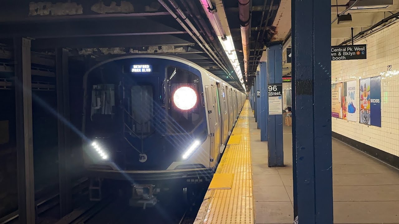 R68/R68A/R179/R211A Uptown A,D Express And B,C Local Trains At 96th Street