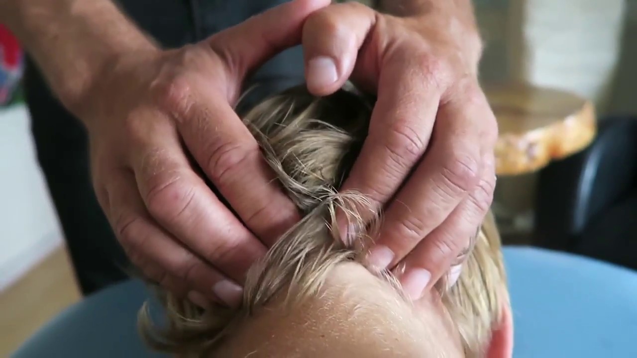 5 - Lär dig ge en enklare nackmassage med kunden på mage