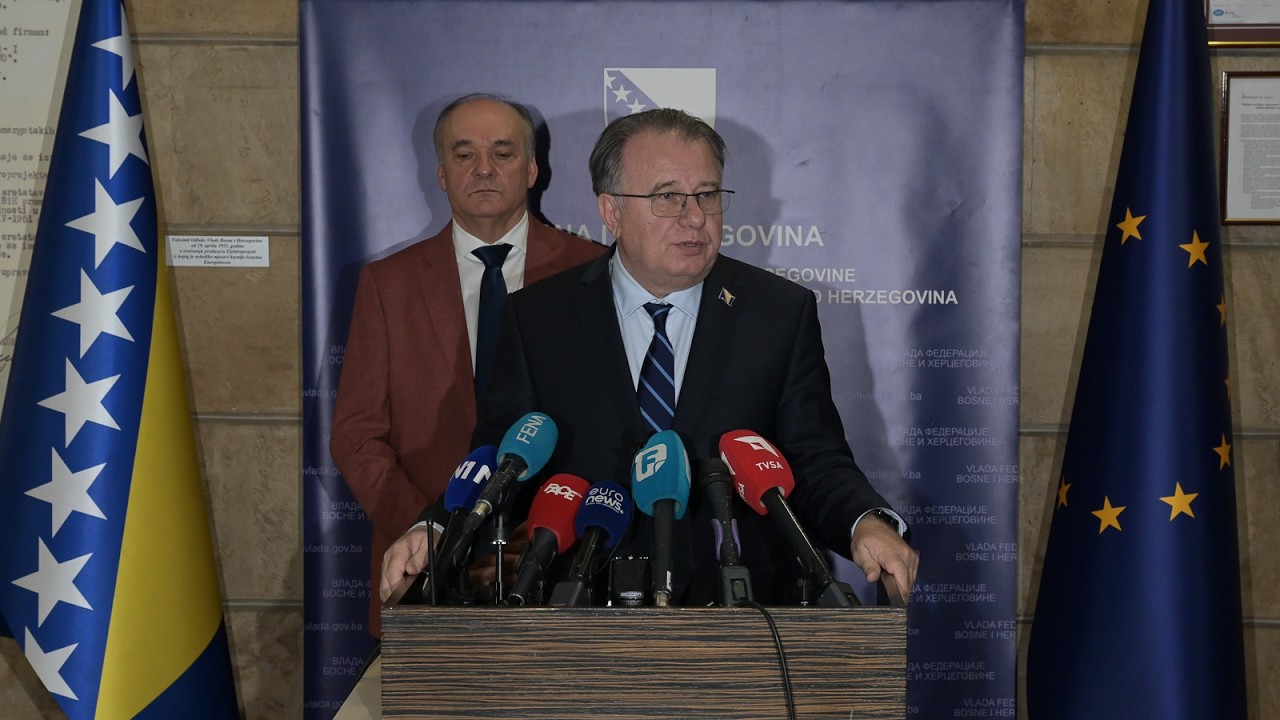 Premijer Nikšić: Uprkos povećanoj potrošnji, snabdijevanje gorivom u FBiH stabilno