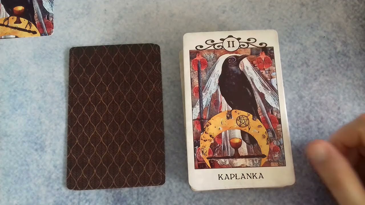 Tarot Kruków - pokaz i recenzja talii, flip through