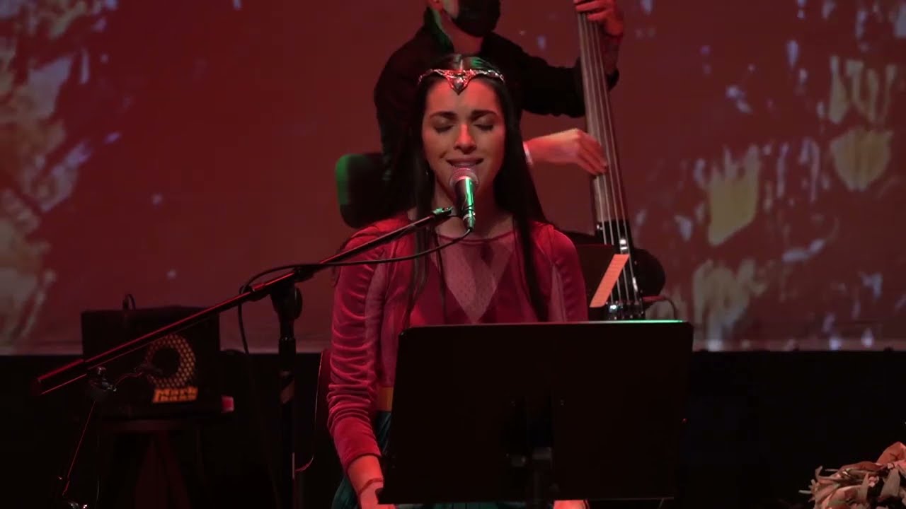 Ayahuapu “Cantar” en vivo en El Cantoral.