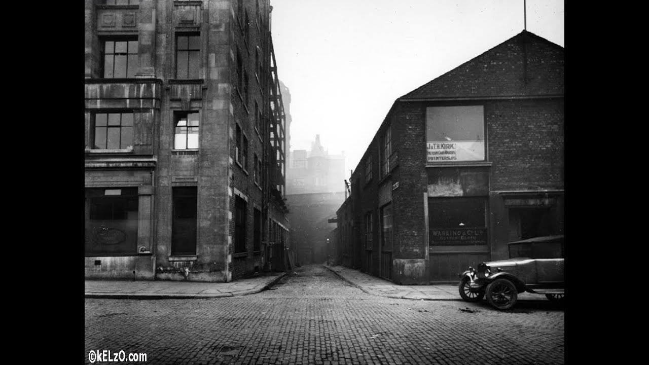 Time Travel - Mallard St, Manchester, Dec 2022 / 1930's