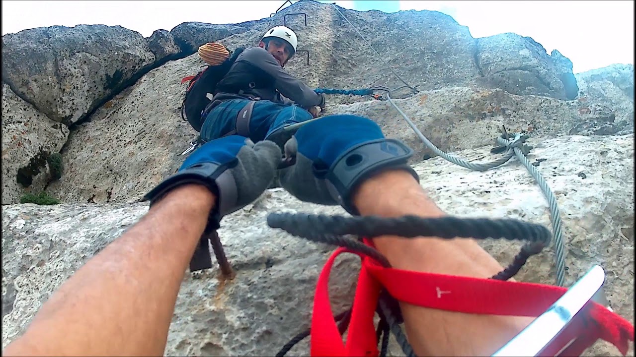 Via ferrata camorro 4 El Techo (1º persona)