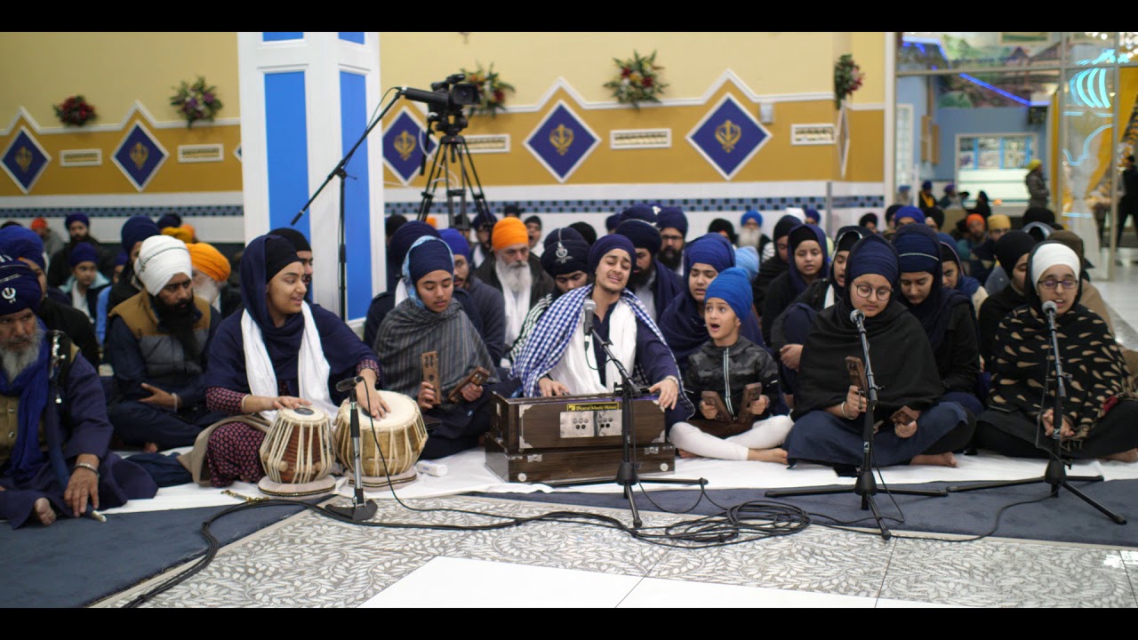 Bibi Nirbhai Kaur - International Youth Keertan Smagam BC - Thursday Evening