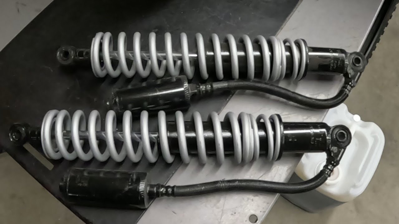 Rebuild your Suzuki RM125, 250, or 400 rear shocks part 2