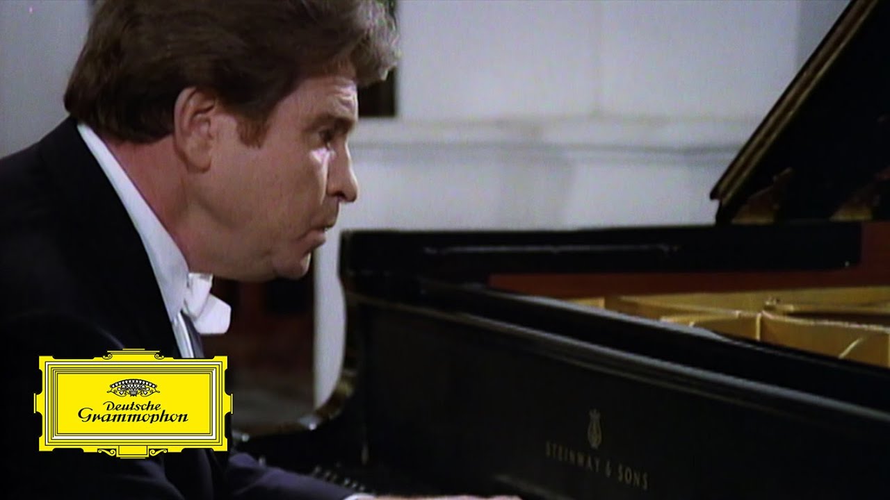 Emil Gilels - Beethoven: Piano Sonata No. 21 "Waldstein" in C Major, Op. 53: I. Allegro con brio