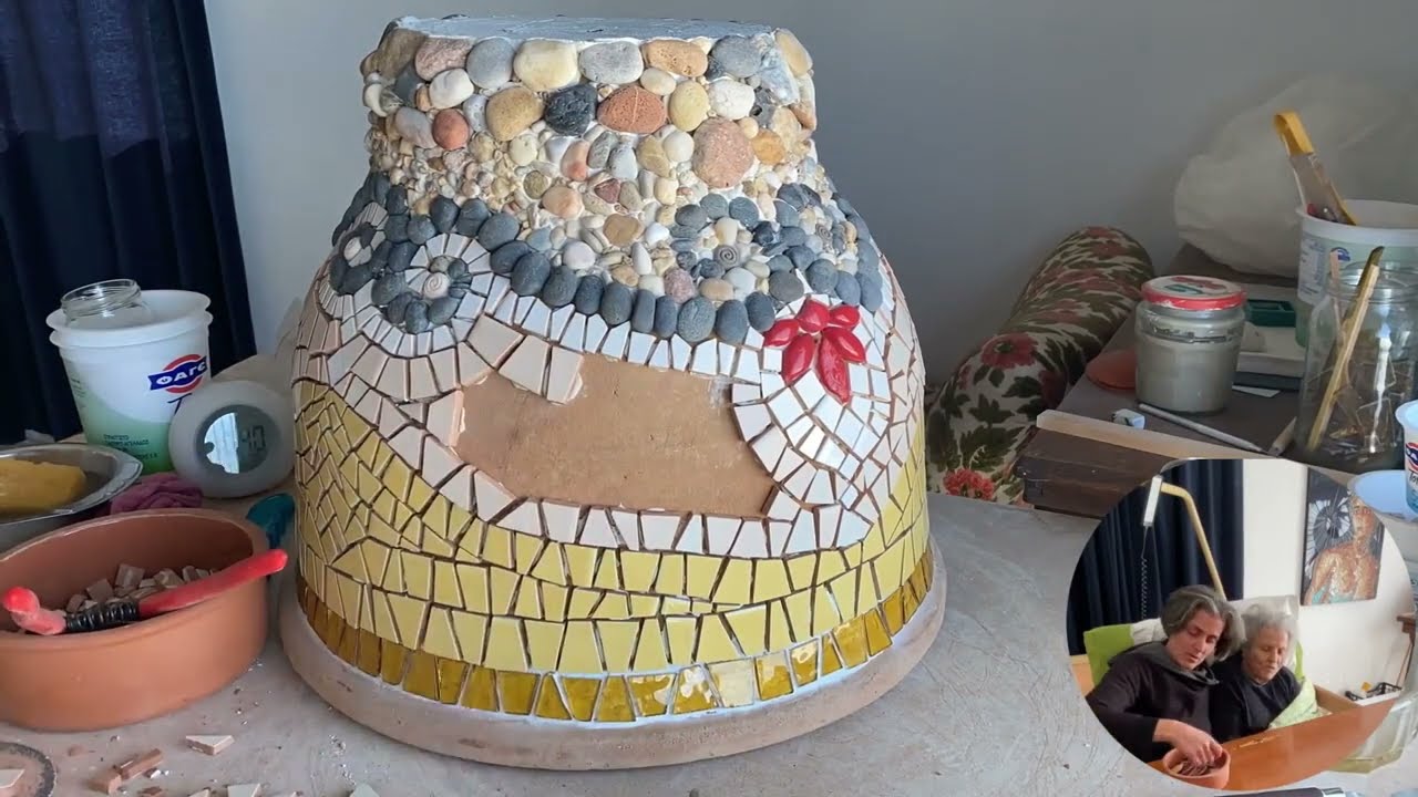 Beautiful Mosaic Flower Pot Designs to Inspire You