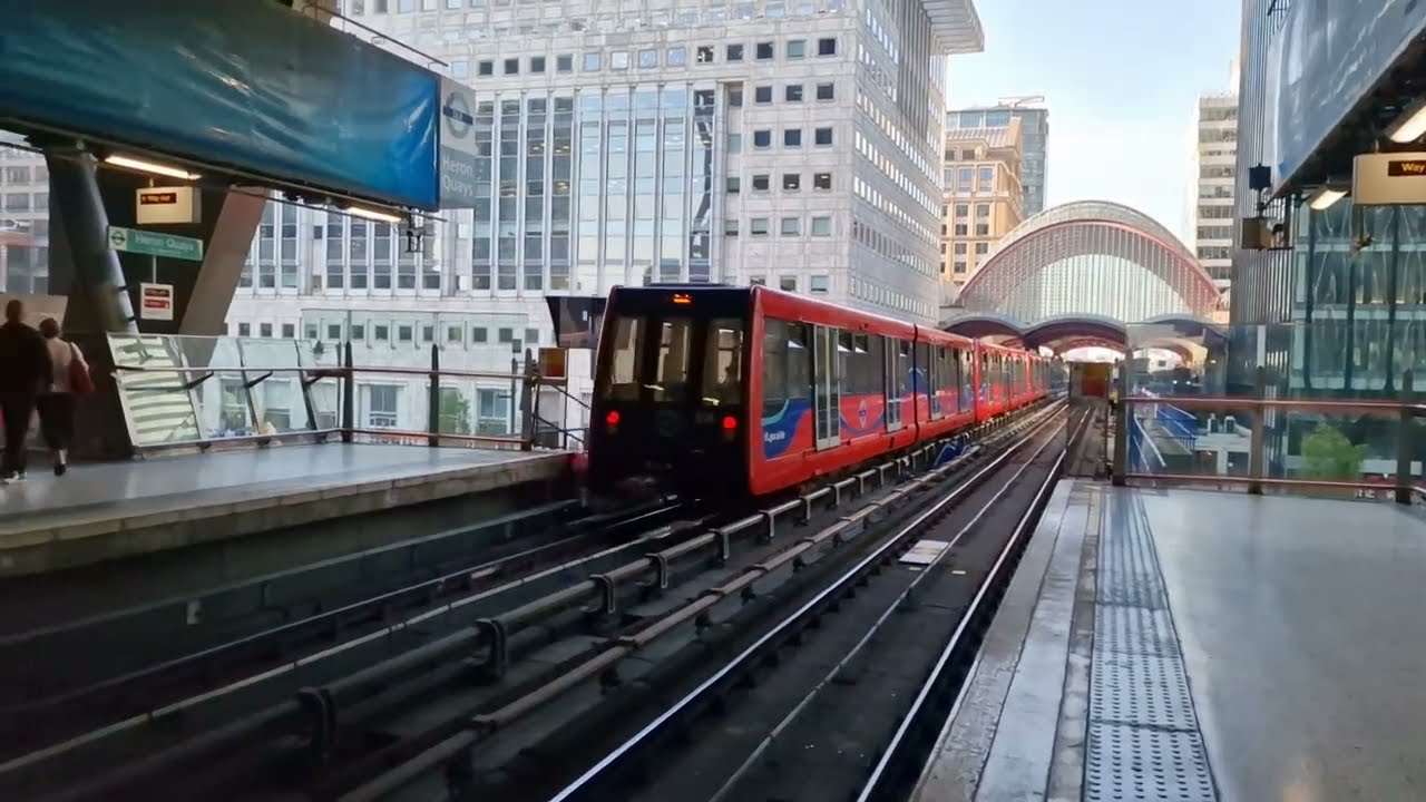 HERON QUAYS DLR Station (2025)
