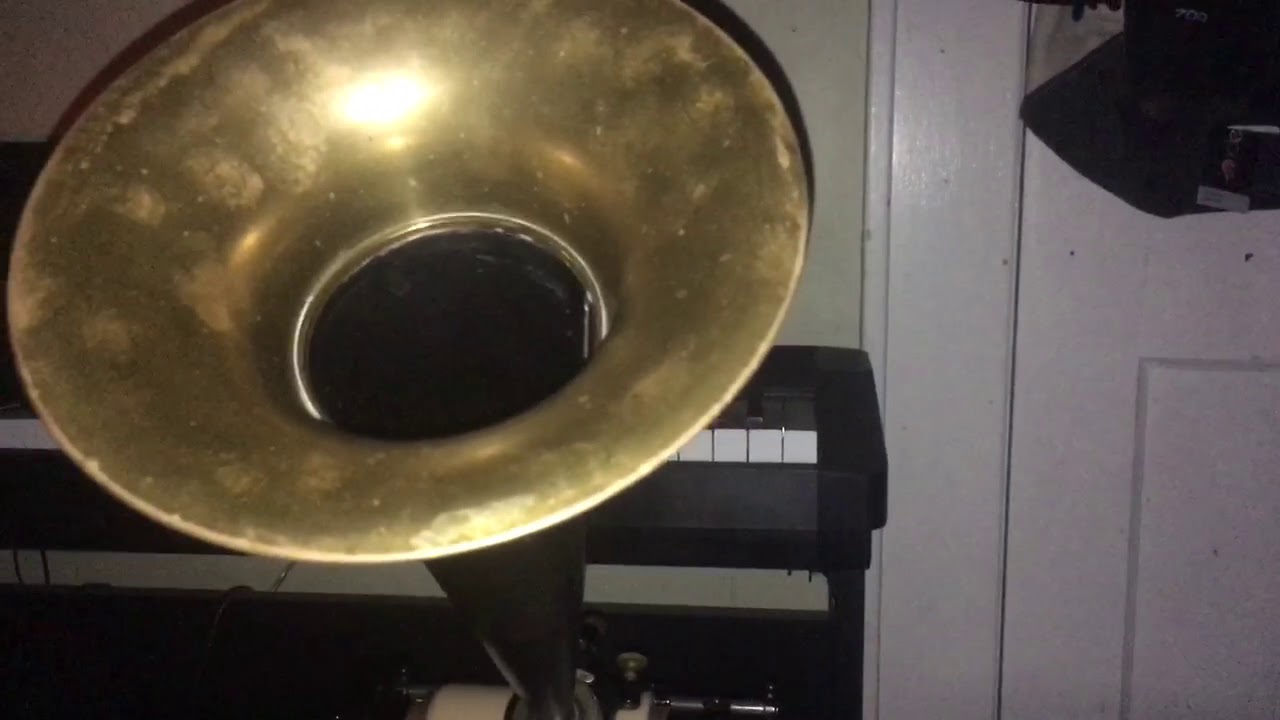 &ldquo;The Demonstration Of The Atari Light Sixer&rdquo; Brown wax blank on a 1902 Edison Standard Phonograph