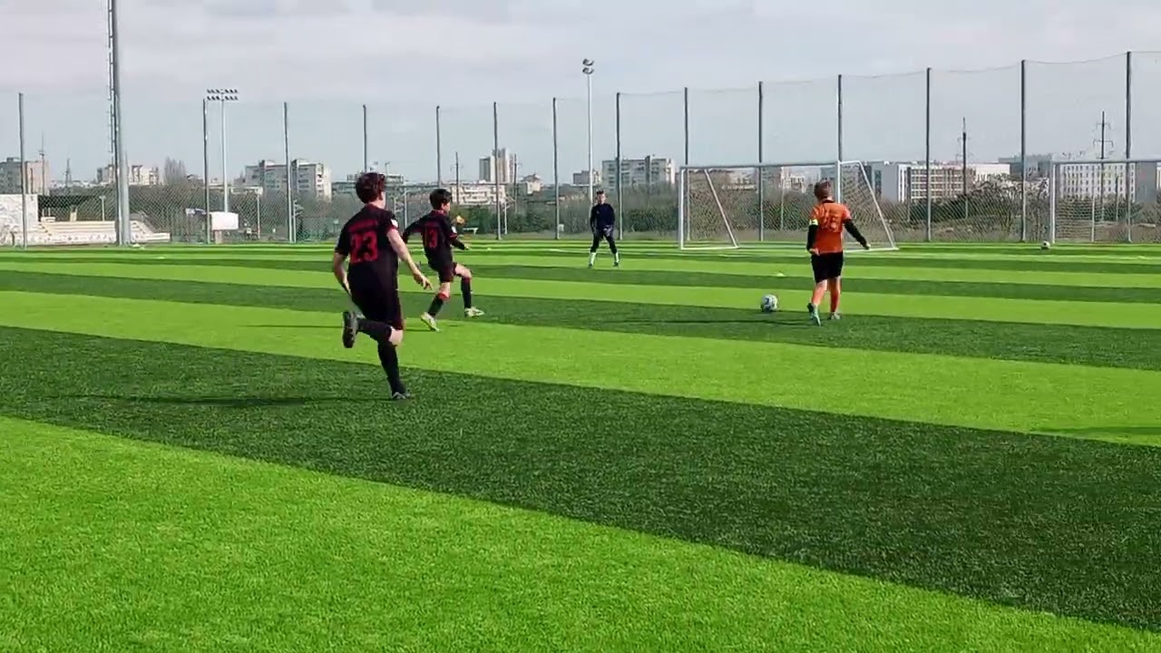 ДФШ,, Адвир,, ( Симферополь), 2 тайм, 2:2, забил Рафа ⚽⚽