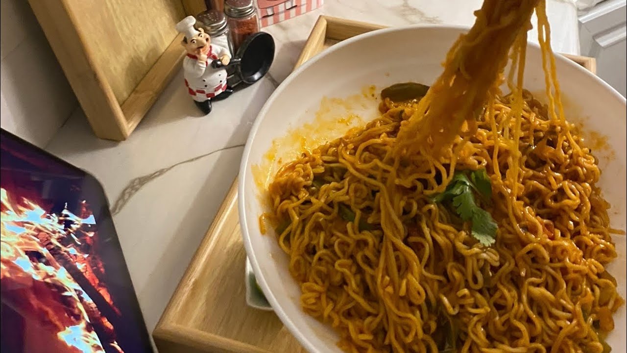 ألذ واسهل طريقة إندومي بالخضار🍜