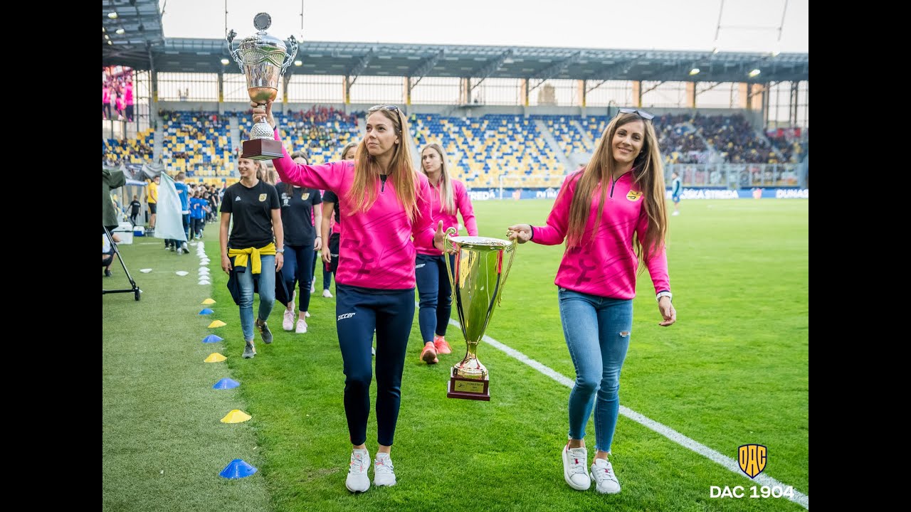 A HC DAC csapata a MOL Arénában | Hádzanárky HC DAC v MOL Aréne