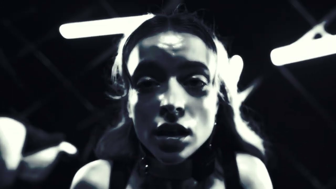 Electrostrong (feat. Frank Yola)