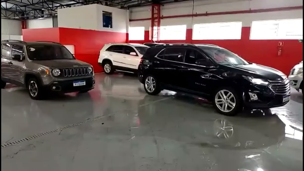 Assistente de estacionamento da Chevrolet Equinox Premier 2019 em funcionamento