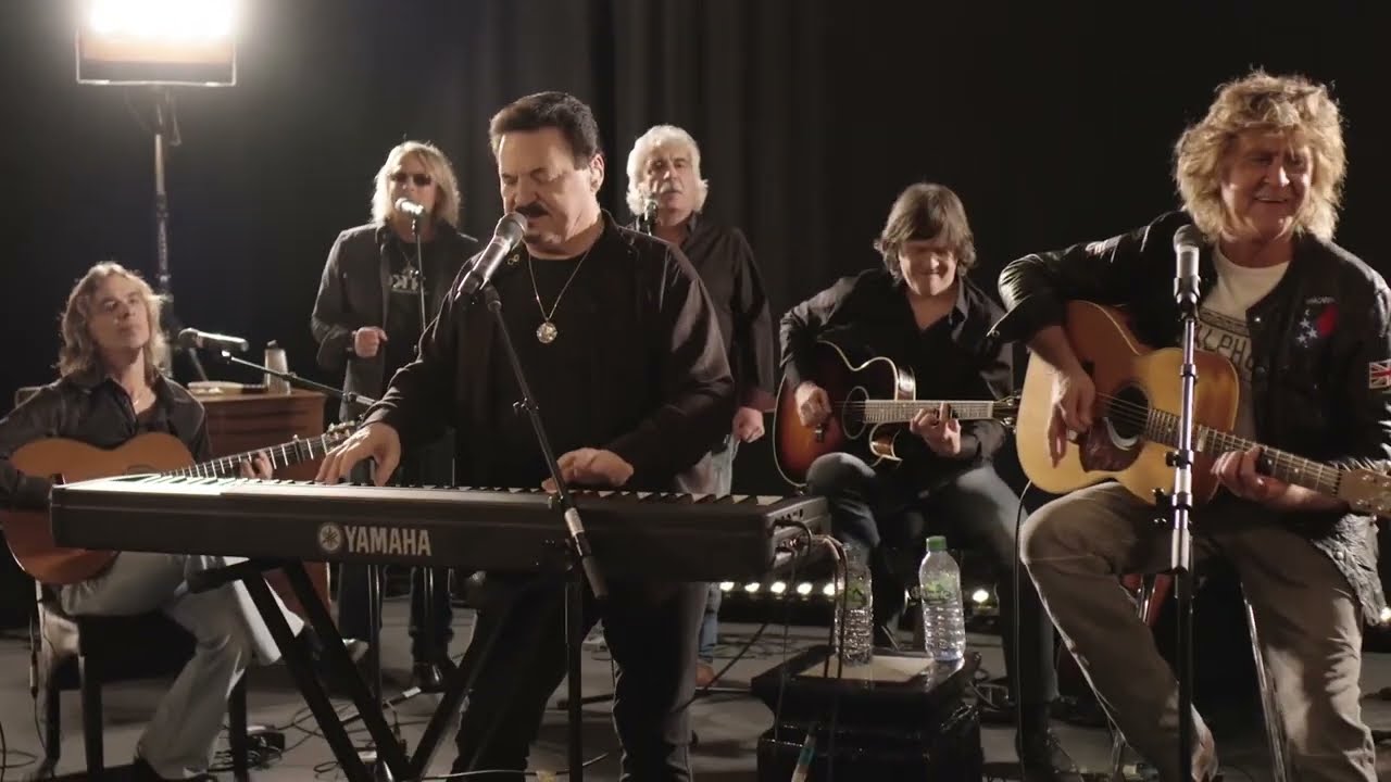 Bobby Kimball (Toto) - Hold The Line