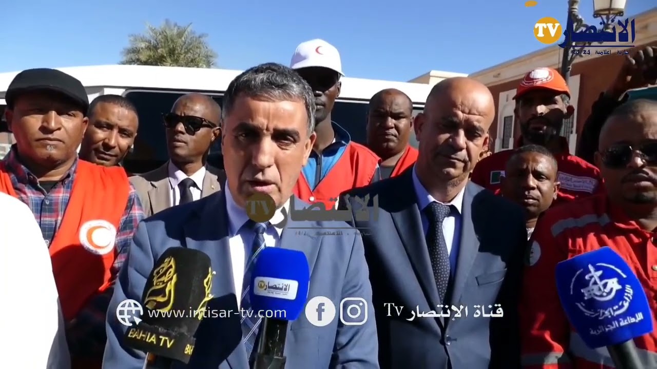ادرار انطلاق القافلة التضامنية للهلال الأحمر الجزائري بادرار باتجاه البلديات تغطية علي لكرومب تسابتي