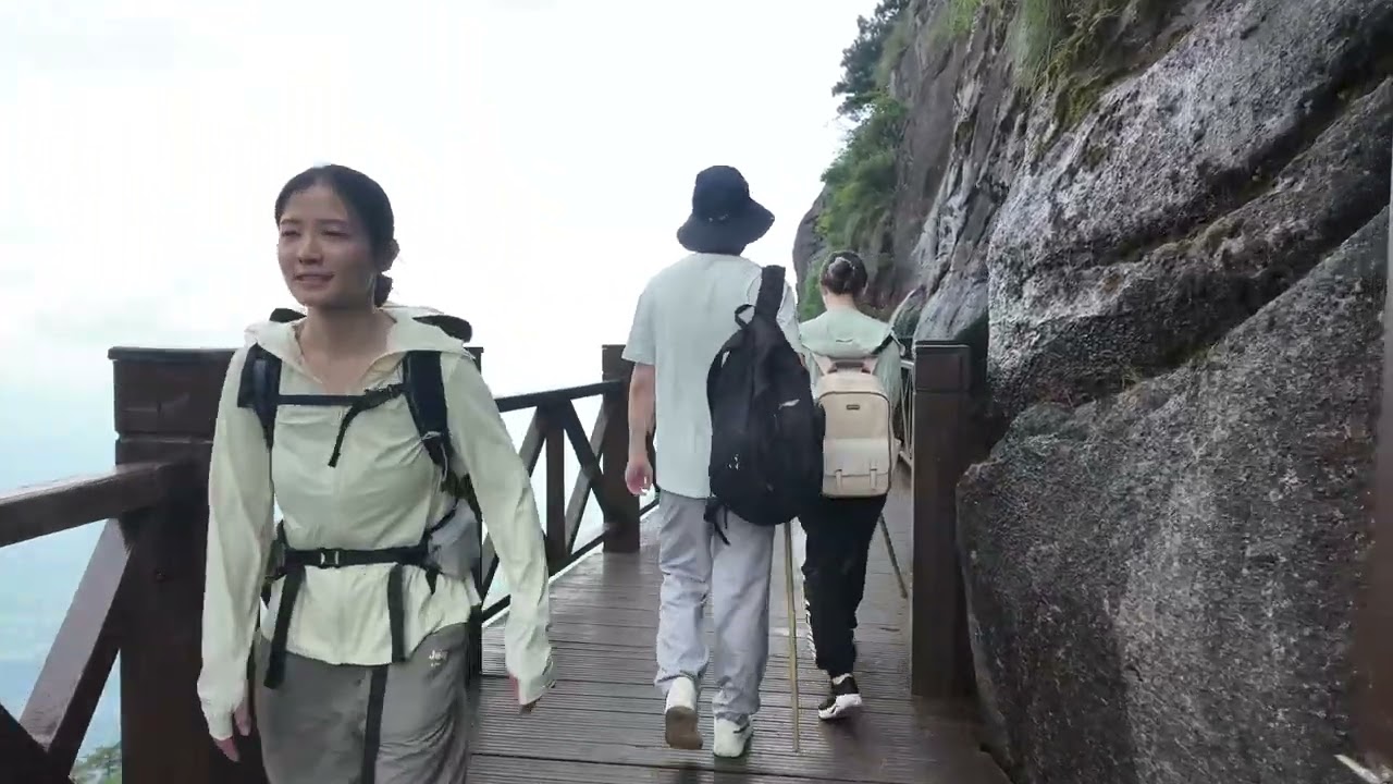 Walking Tour of Wugong Mountain, Jiangxi, China | 4K