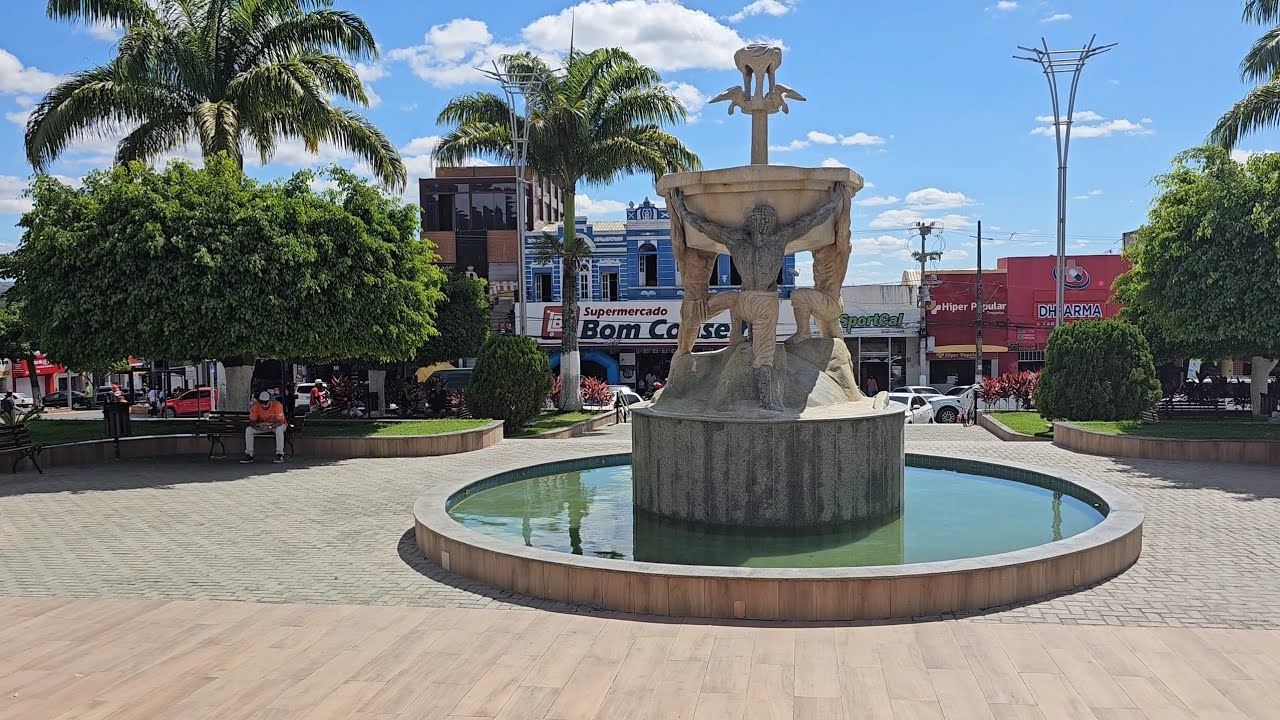 CIDADE DE BOM CONSELHO PERNAMBUCO, COM O AMIGO VICENTE.