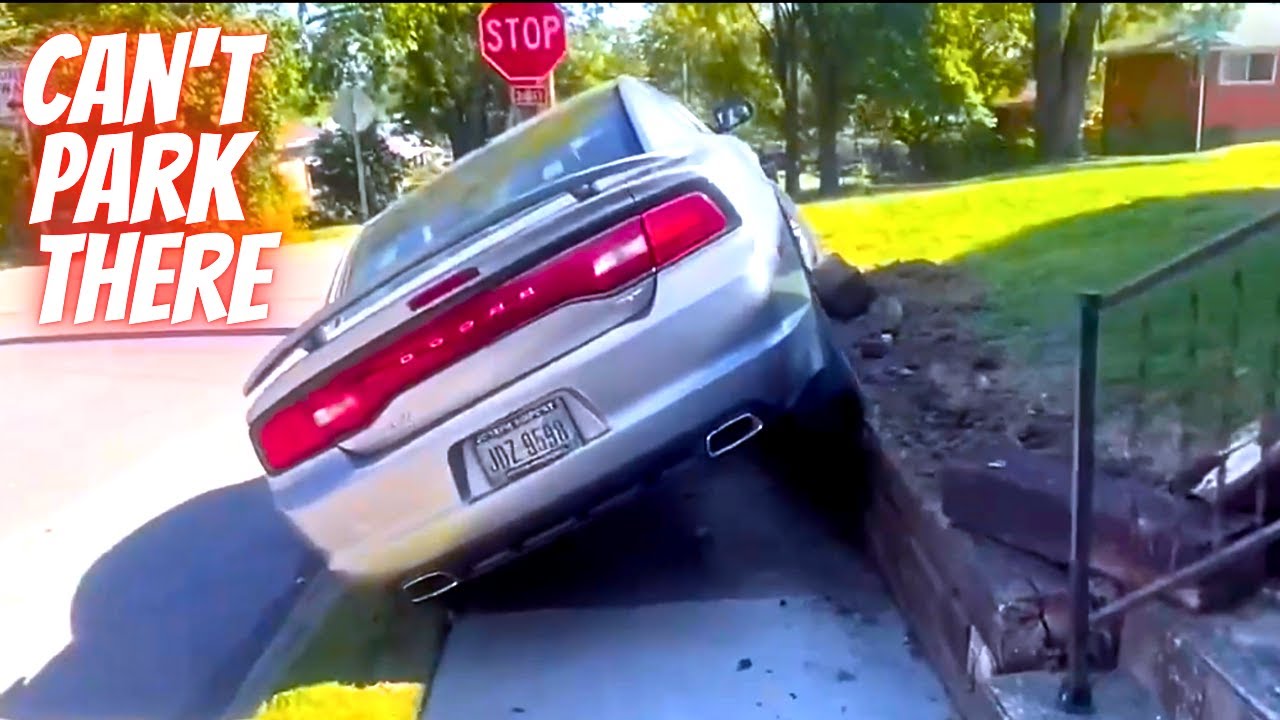 You can't park there!!!! Bad drivers & Driving fails -learn how to drive #1429