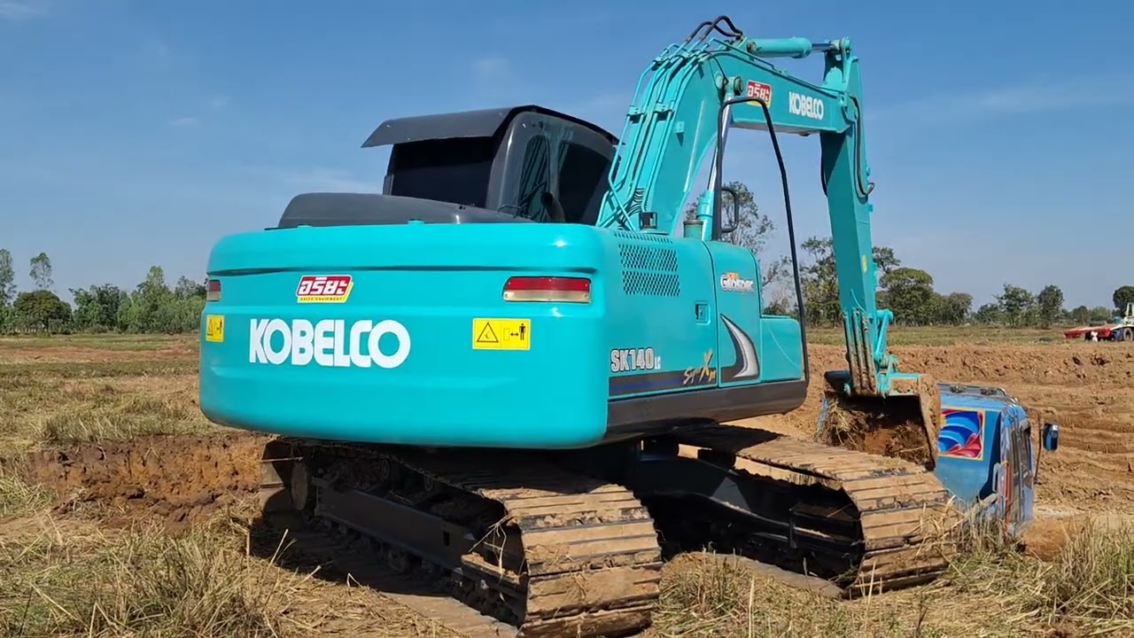 แกะมามือสองจากสงวนศักดิ์ kobelco sk140lc-super-xm สองล้านประเดิมงานบ่อแรก excavator and truck