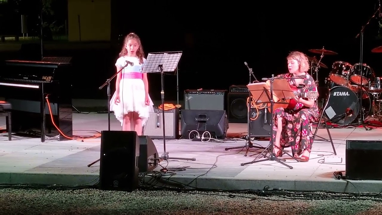Occhiali Tondi - Roberta Tavani feat. Cinzia Zaccaroni