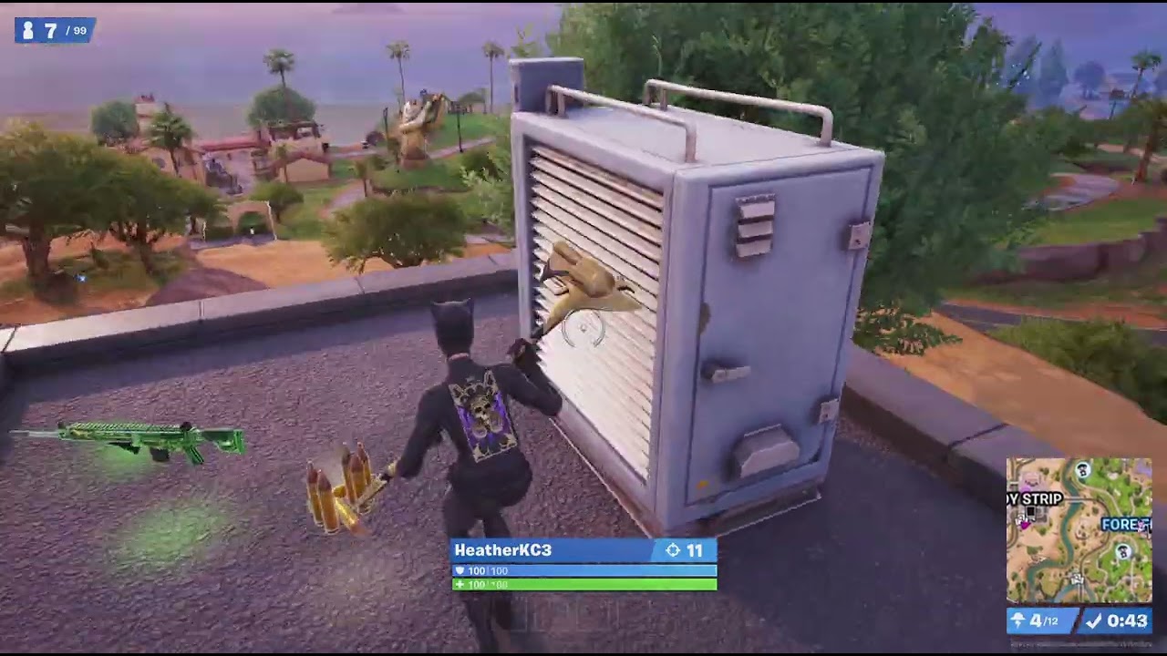 Fortnite is HARD :,(