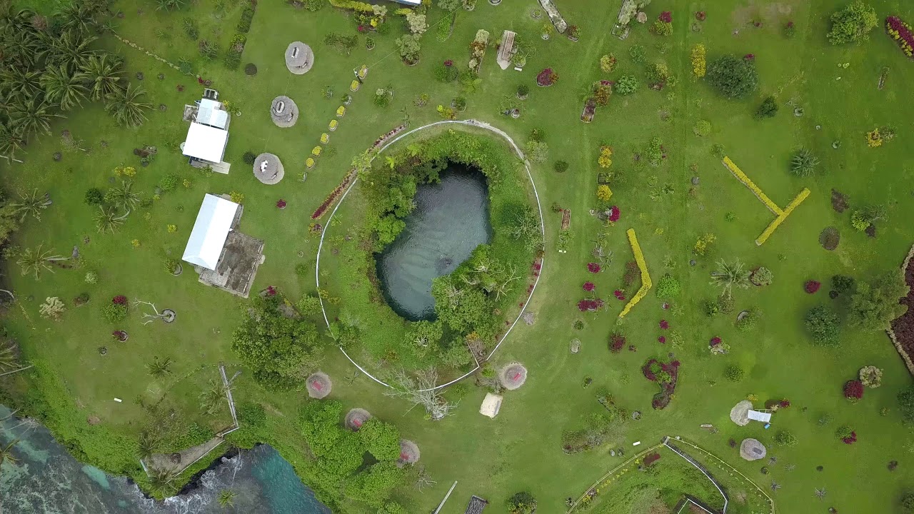 To Sua Ocean trench, Upolu Samoa drone