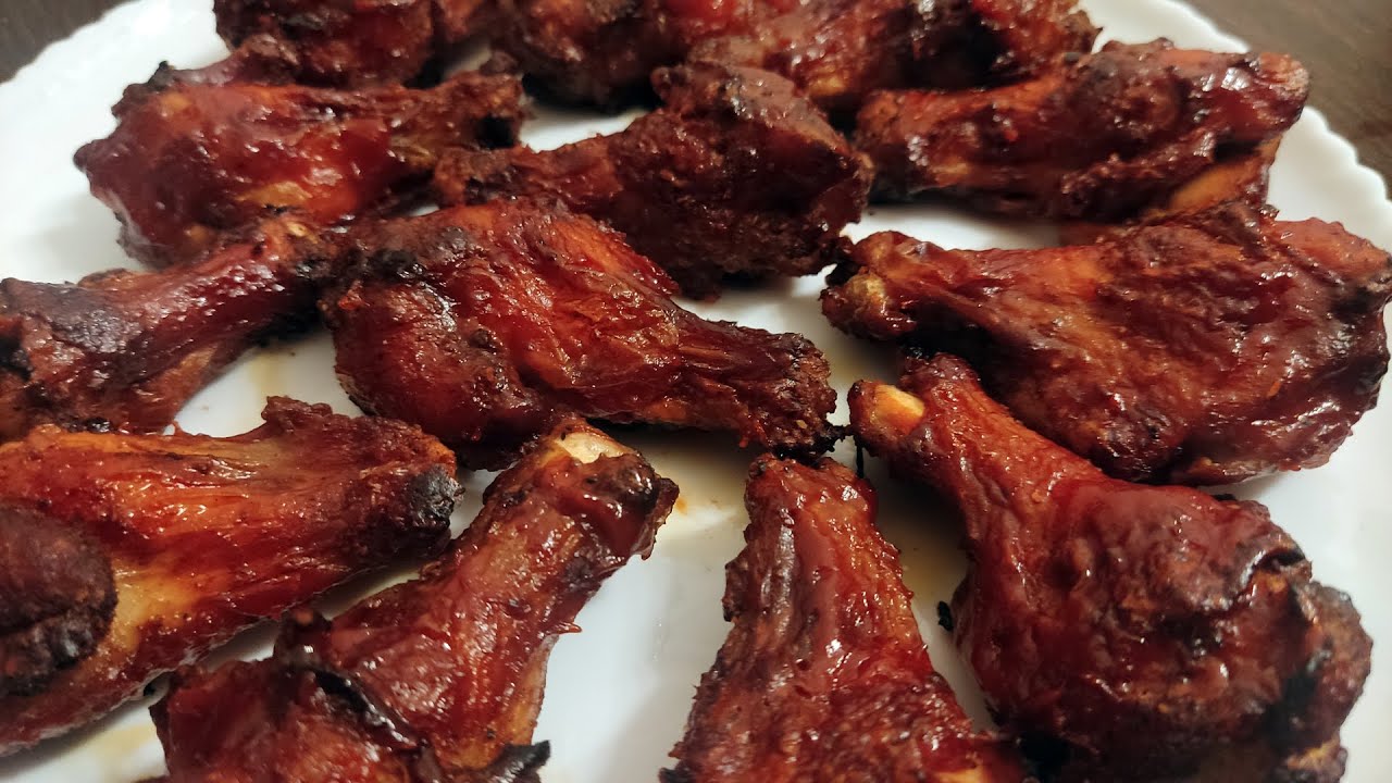 Baked Chicken Wings with Soy Sauce, Ketchup, and Mustard
