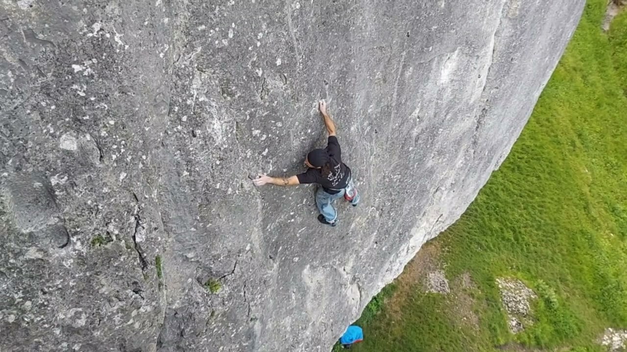 Przez Napis Wprost VI.2+ Free Solo (Na Żywca)