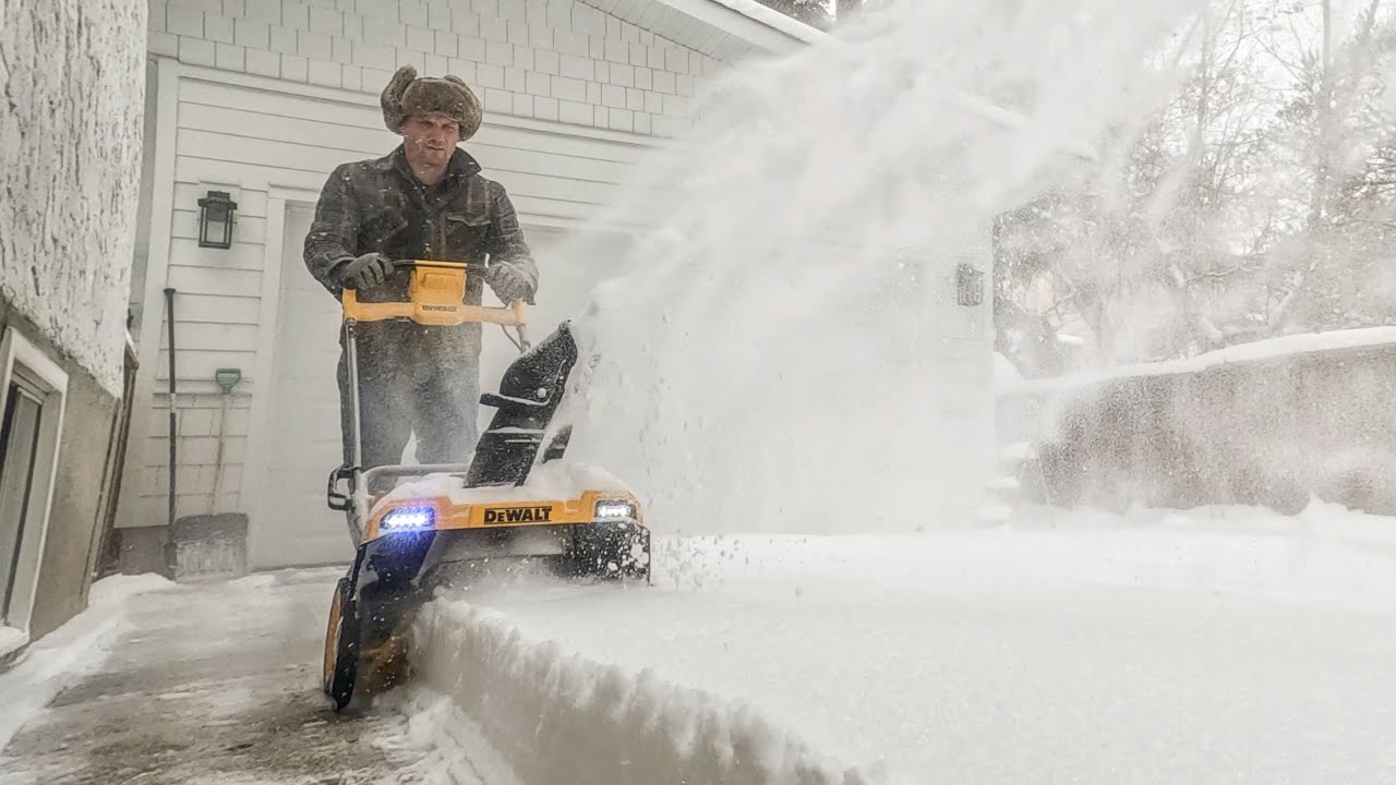 DeWalt 60V Snow Blower vs 8 inches of snow