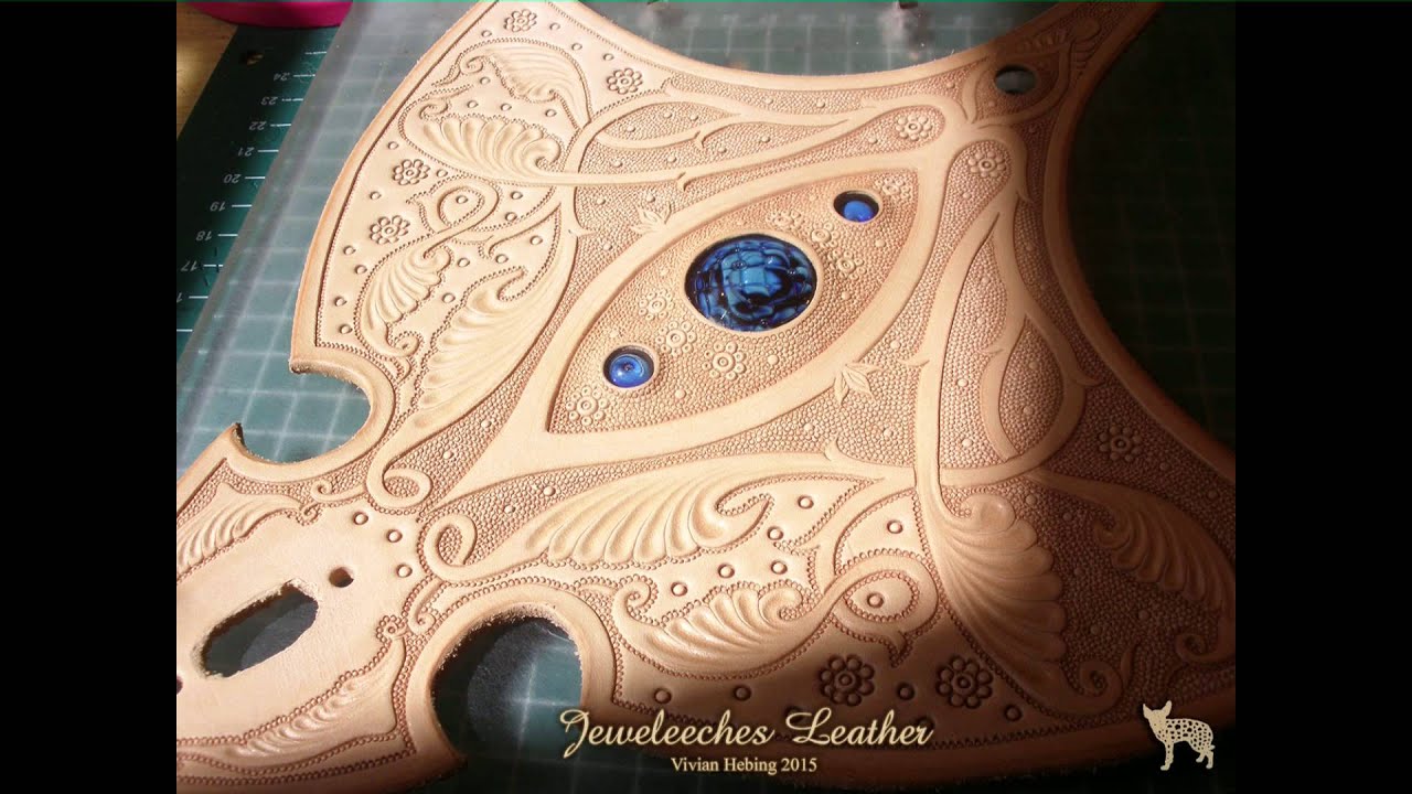 JEWELEECHES: leather tooling a handmade shoulderbag step by step! Leren schoudertas