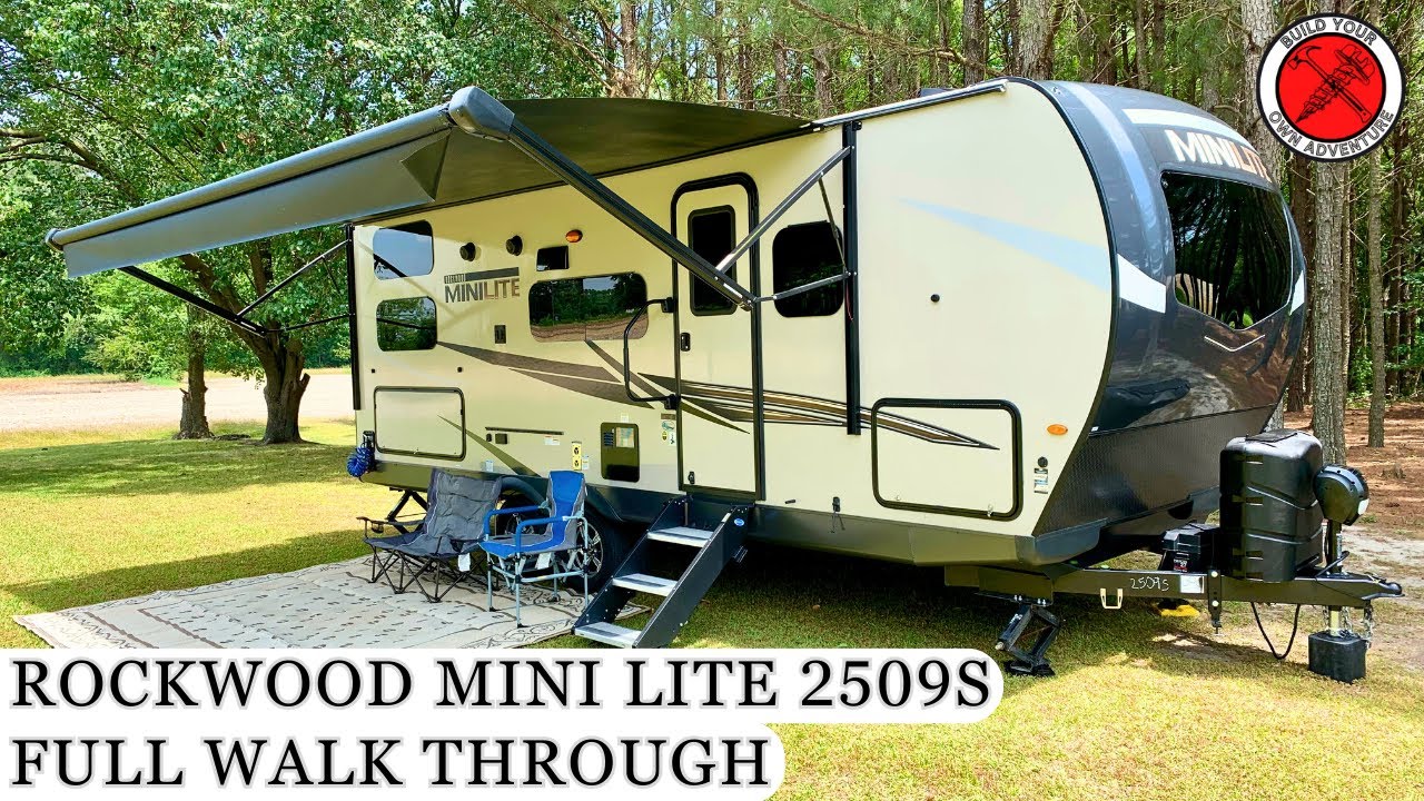 2022 Rockwood Mini Lite 2509S: An AMAZING small family camper that feels huge!