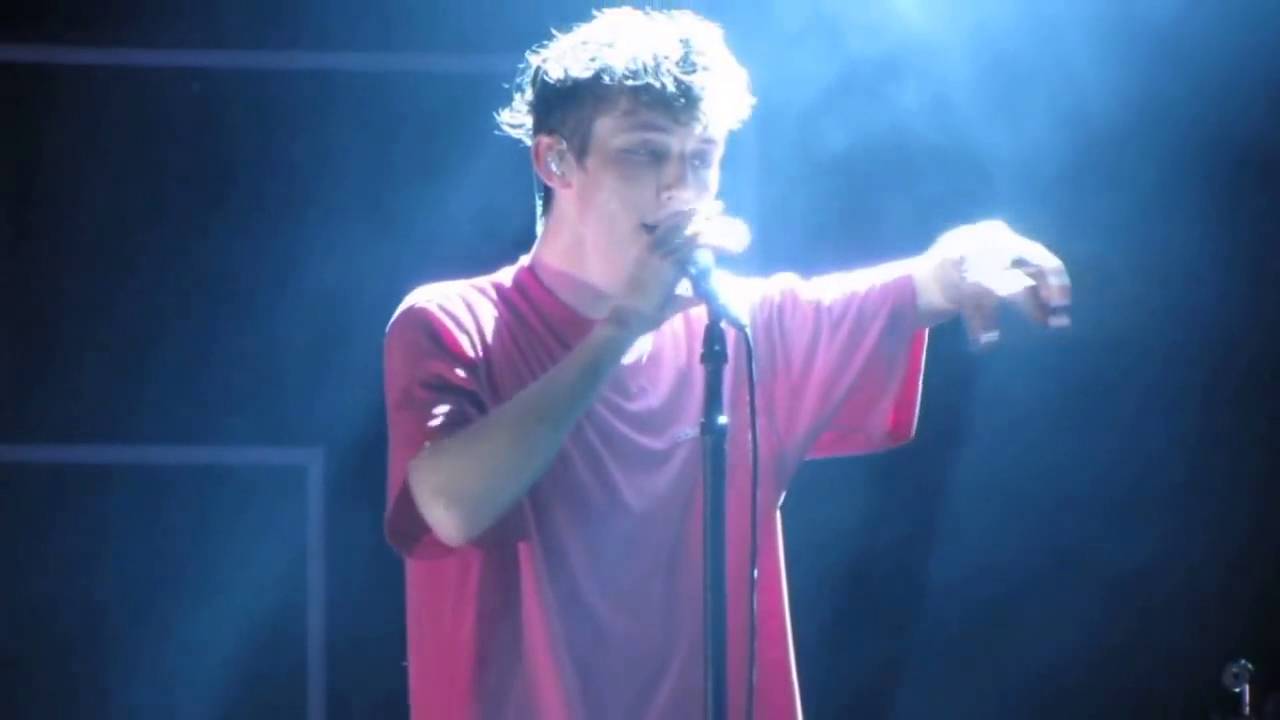 Troye Sivan - facetime! Love is a Losing Game & Happy Little Pill Shawn Mendes? [Live @ Spain 2016]