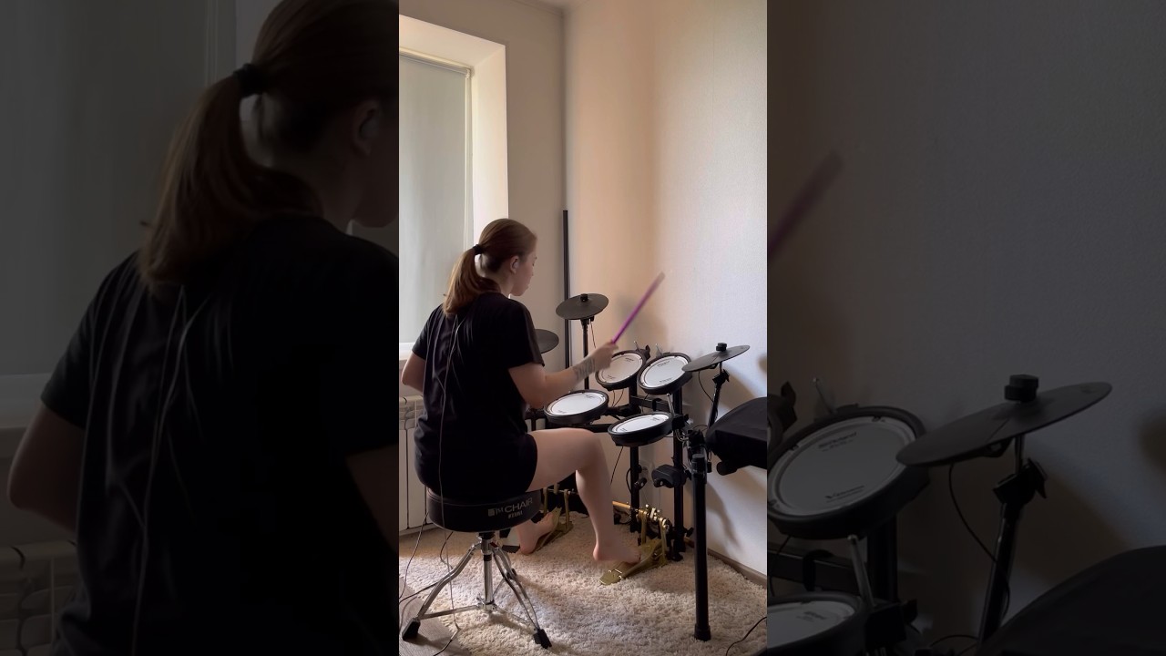 Alter Bridge - Metalingus | Drum Cover by VikTheF1rst | #metal #femaledrummer #cover #drums #wwe