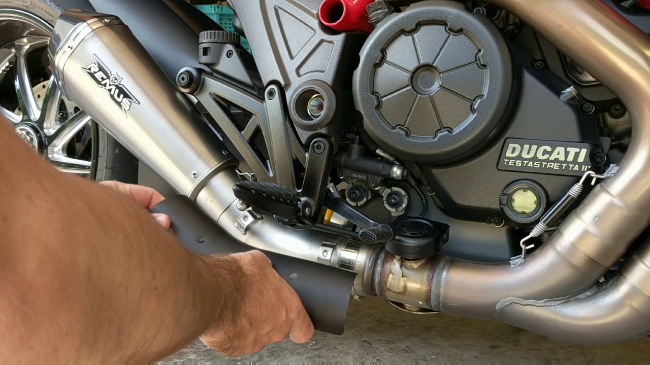 Ducati Diavel - Remus Slip-on Exhaust installation (How-to)