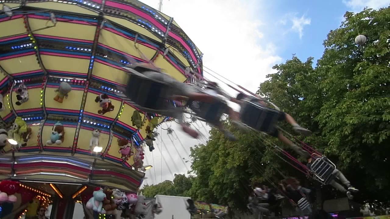 Manège Pouss-Pouss à la fete foraine de Nantes Septembre 2016