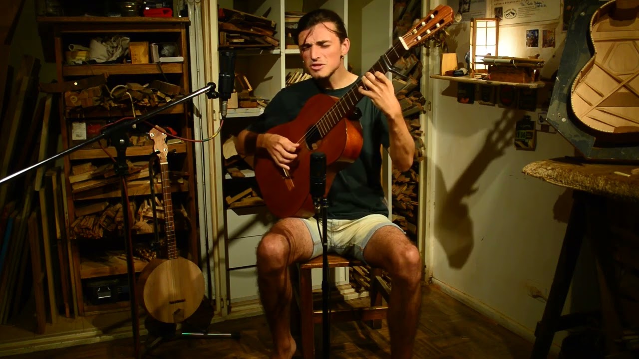 Manu Estrach 