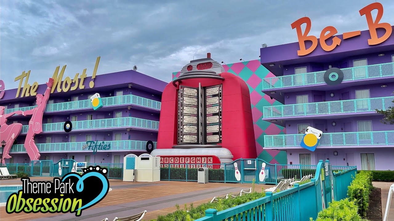 Full Walking Tour of Disney’s Pop Century Resort Hotel | Pools, Lobby & Standard Room