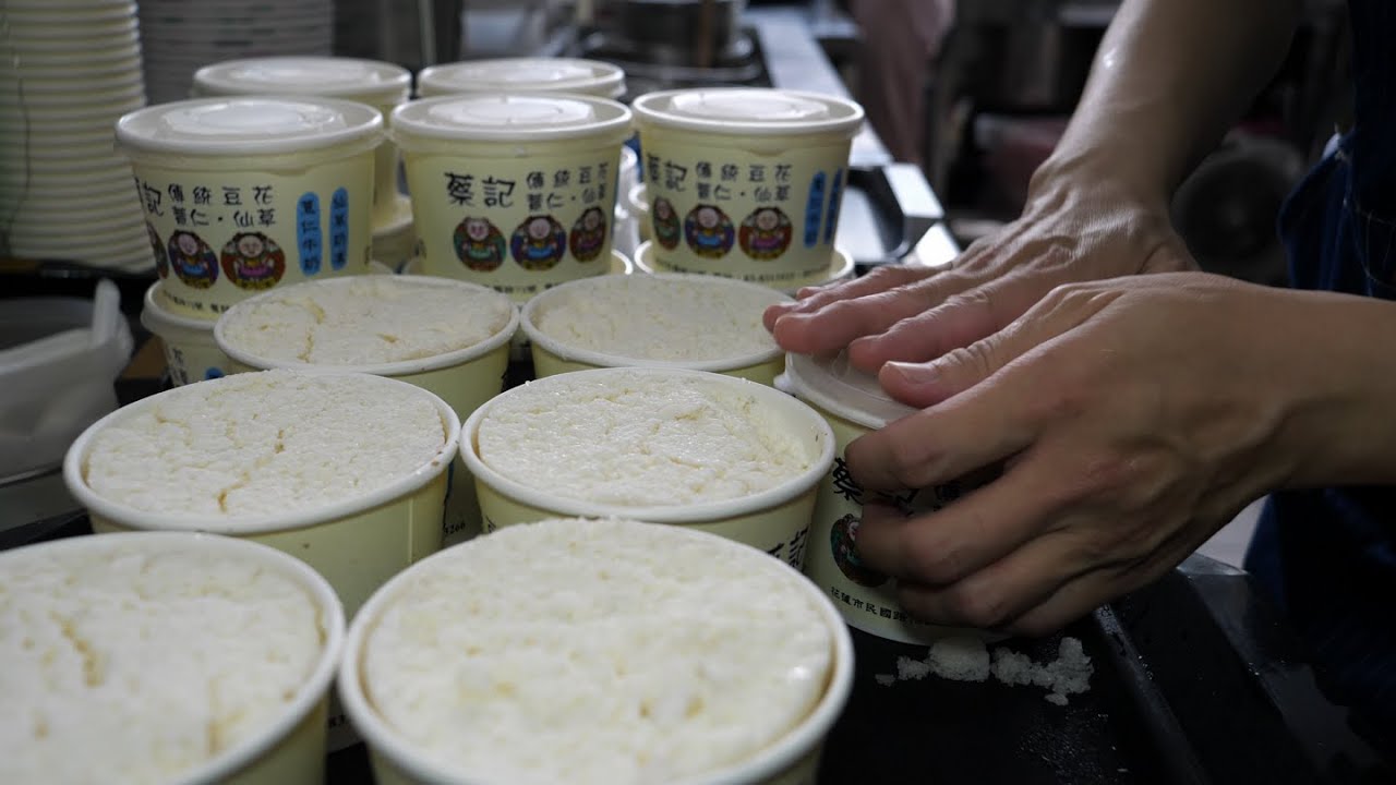 Taiwanese Desserts - Job's Tears with Milk, Grass Jelly with Milk