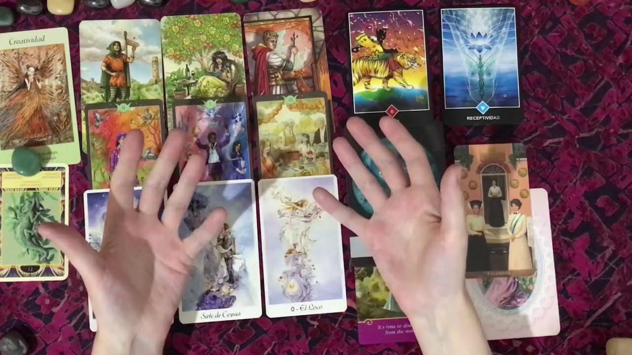 Sufre de nuestro alejamiento ? Qué está haciendo ? Qué hará ? Tarot interactivo del amor hoy