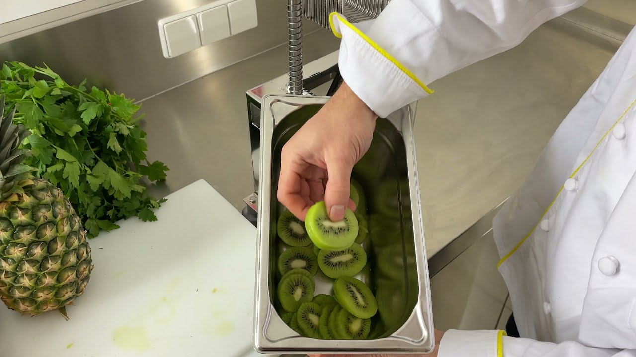 Kronen Combi Cutter KKS - Kiwischeiben / Slicing Kiwis