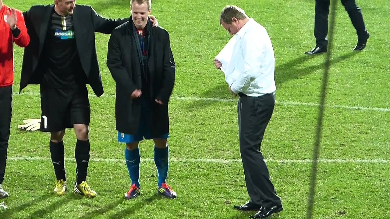 Loučení p.PAVLA VRBY po utkání s CSKA Moska 10.12.2013