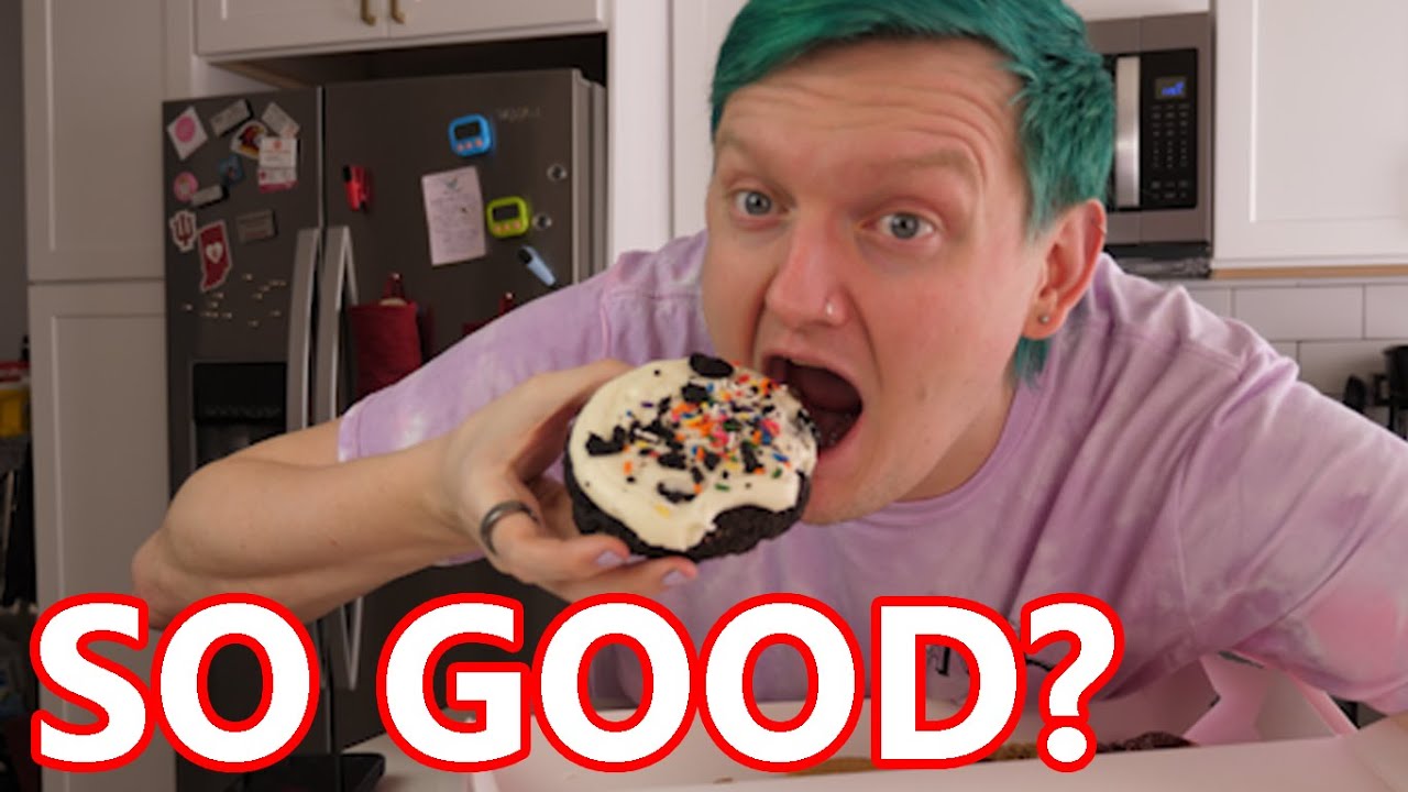 CRUMBL COOKIES MUKBANG!!!! I'M NOT A NUTRITIONIST