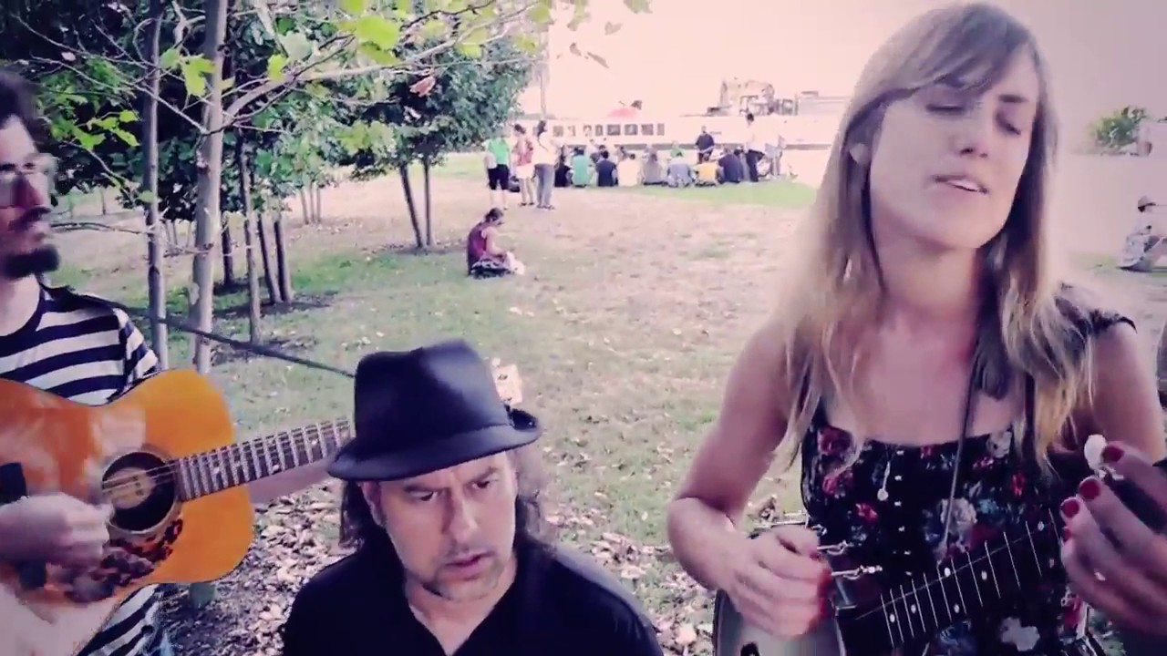 Dubl Handi 'Red Rocking Chair' 2015